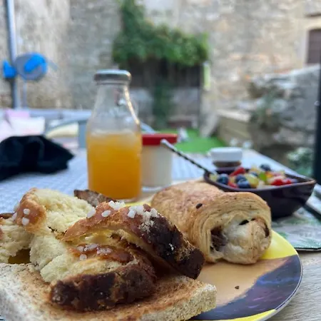 Oda ve Kahvaltı Partner 4*